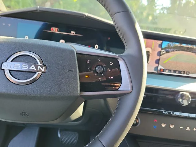 New 2026 Scarlet Ember Tintcoat Nissan SL image 22