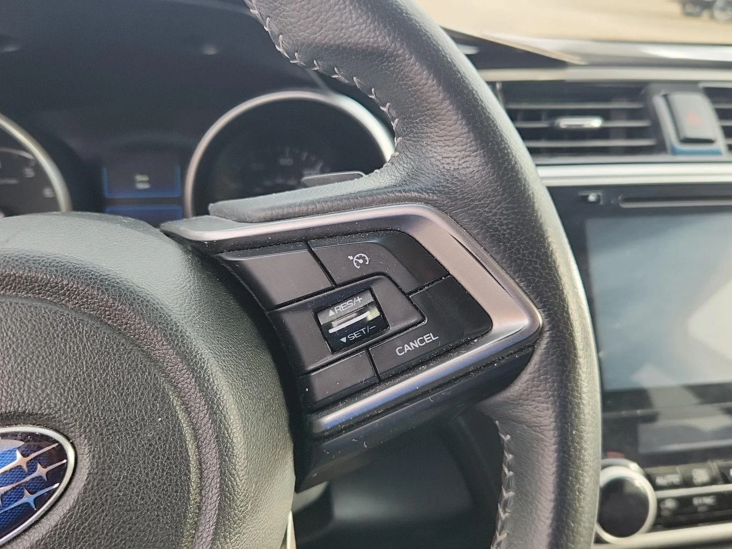 Used 2018 Twilight Blue Metallic Subaru Premium image 15