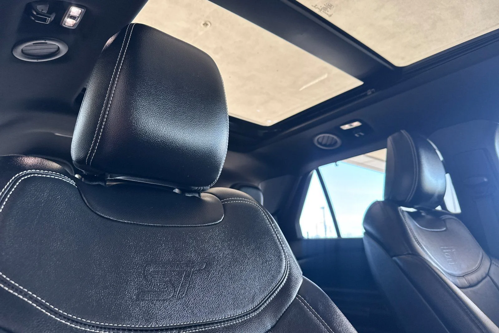 2020 Ford Explorer ST - Photo 14