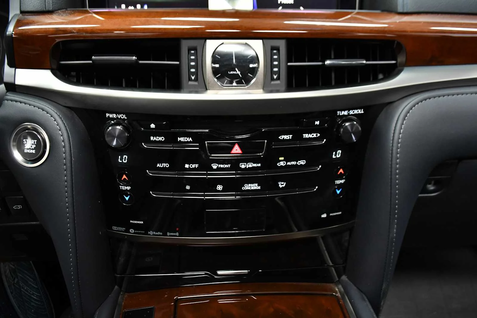 Used 2019 Atomic Silver Lexus  image 21