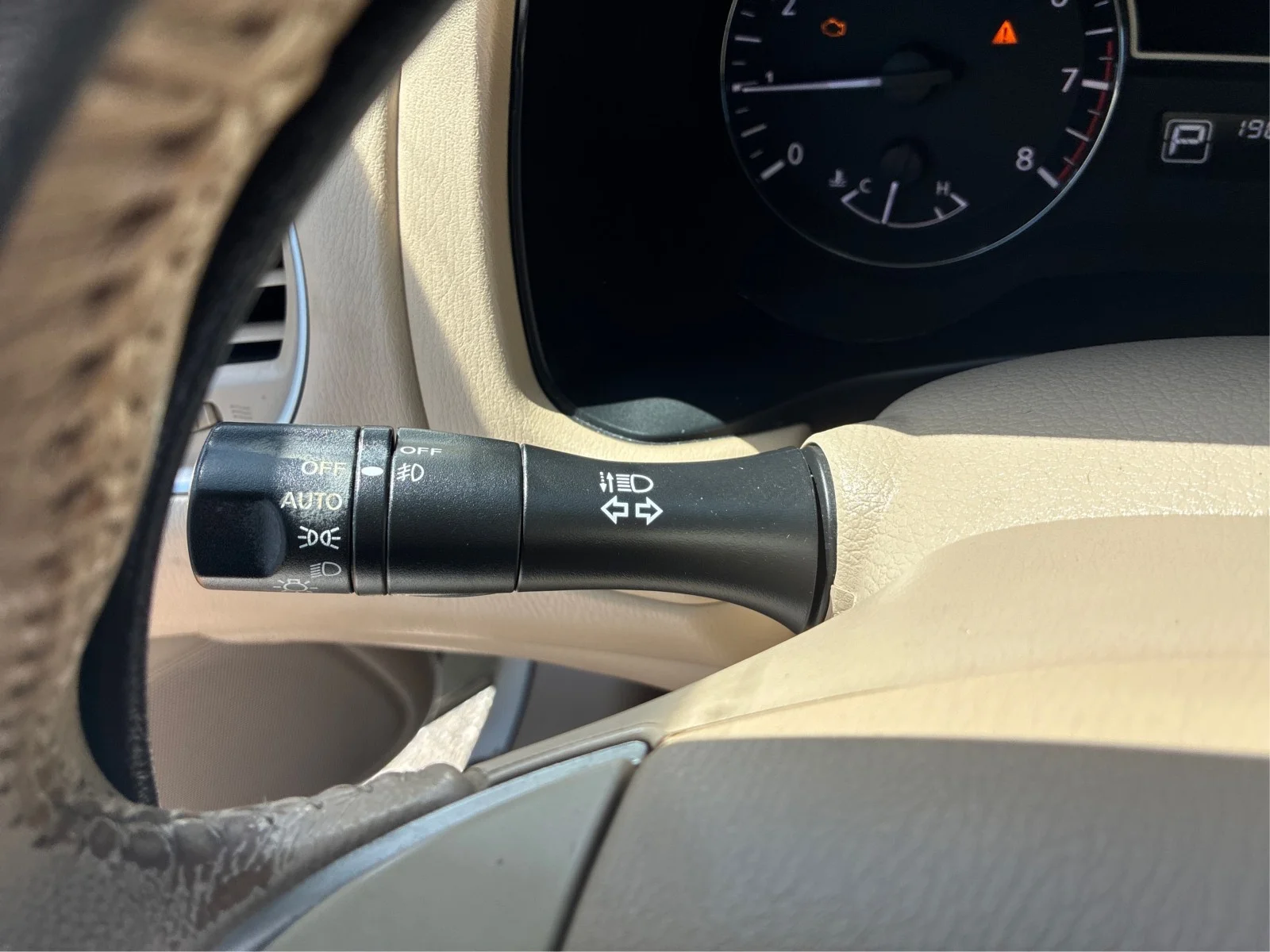 Used 2014 WHITE Nissan SL image 17