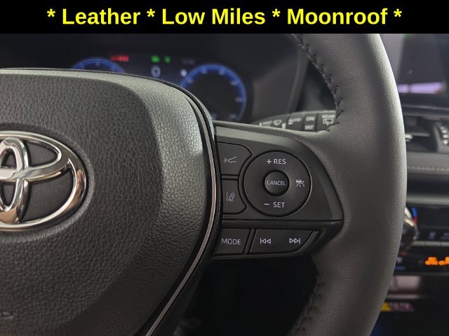 Used 2025 Pearl Toyota Limited image 14