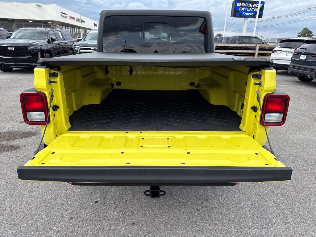 Used 2023 Yellow Jeep Overland image 9