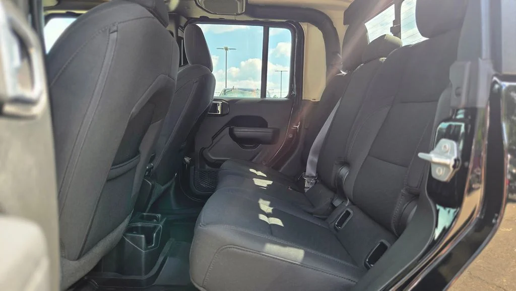 Used 2022 Black Jeep Willys image 24