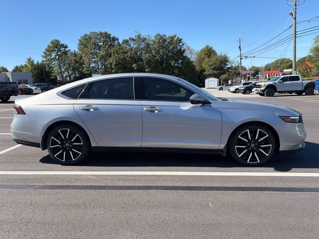 Used 2023 Lunar Silver Metallic Honda Touring image 13