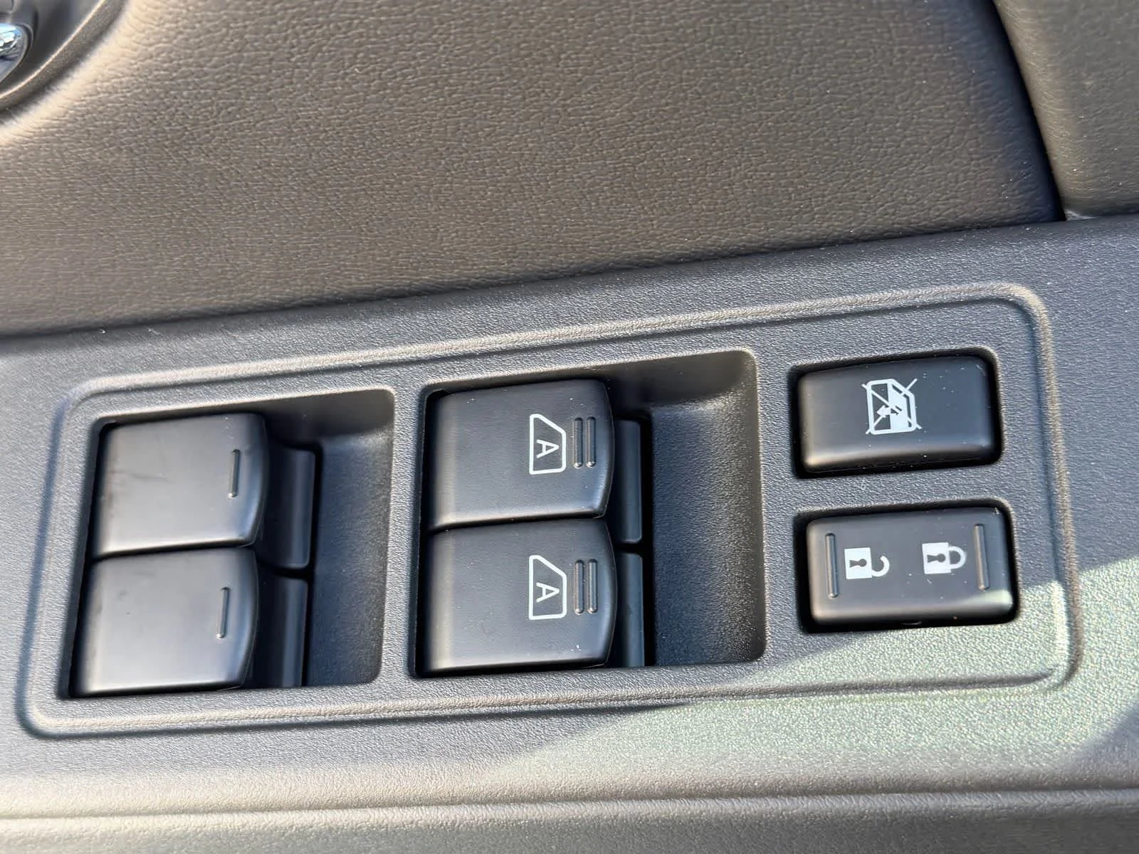New 2026 Bluestone Pearl Nissan Crew Cab SV image 15
