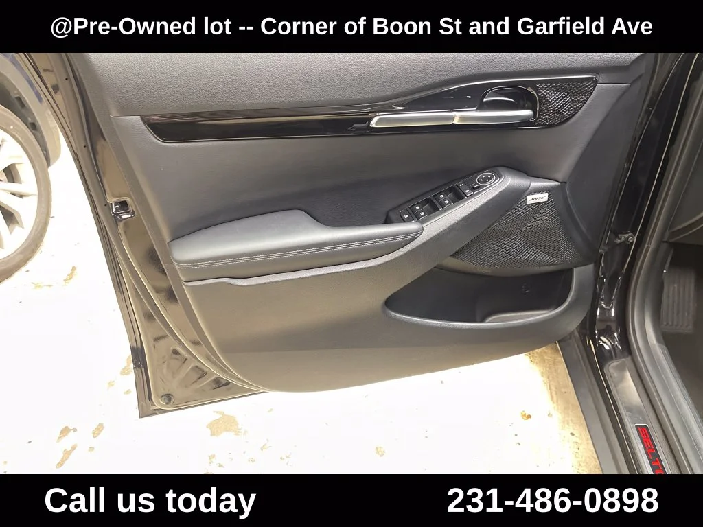 Used 2023 Black Kia SX image 15