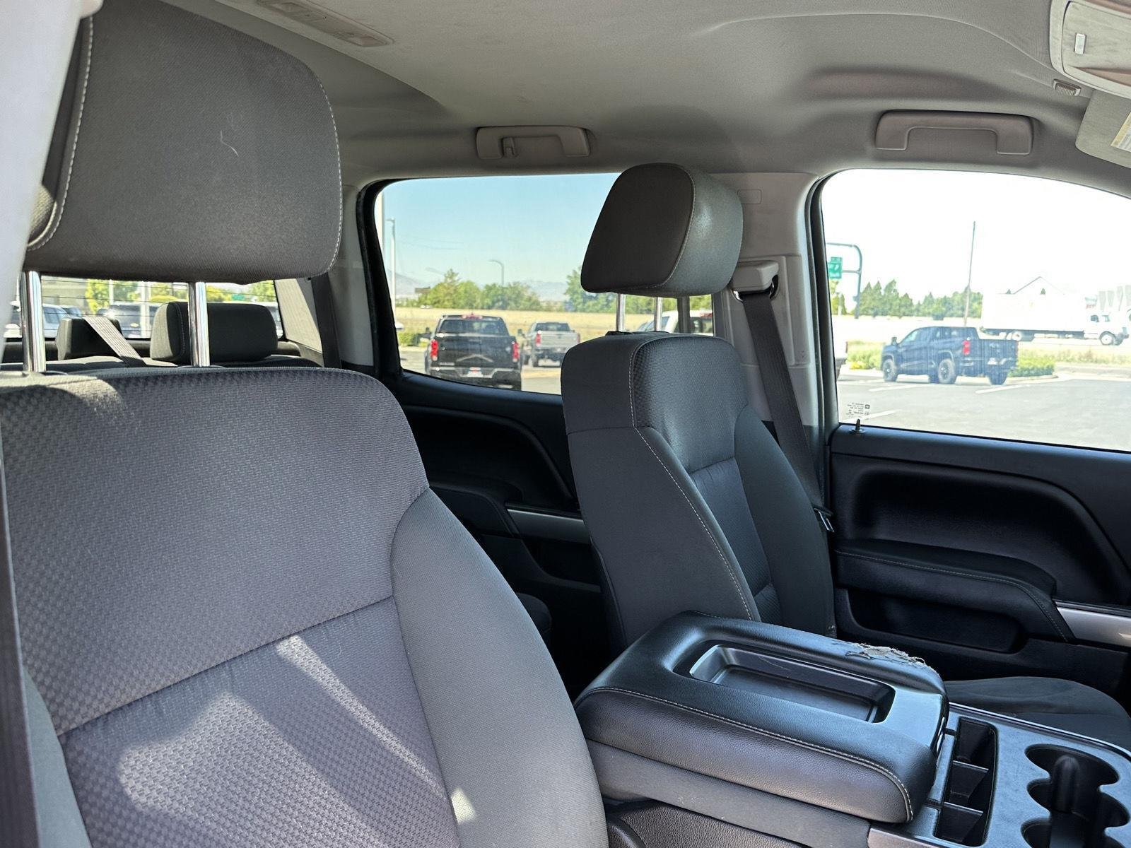 Certified Used 2015 TUNGSTEN METALLIC Chevrolet LT image 40