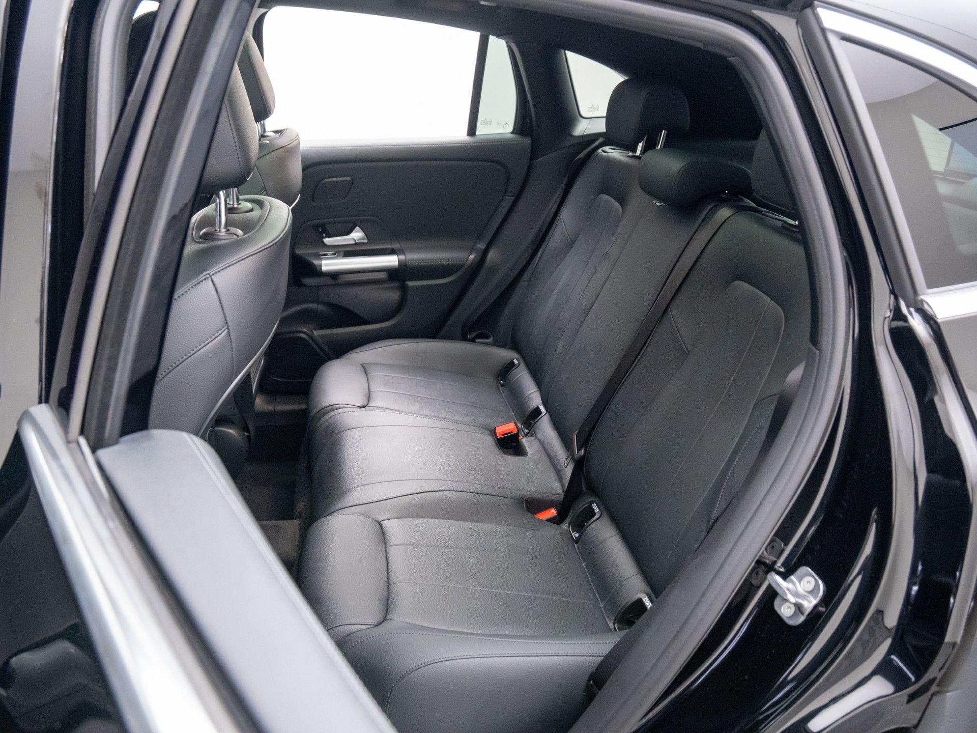 New 2026 Night Black Mercedes-Benz GLA 250 image 15