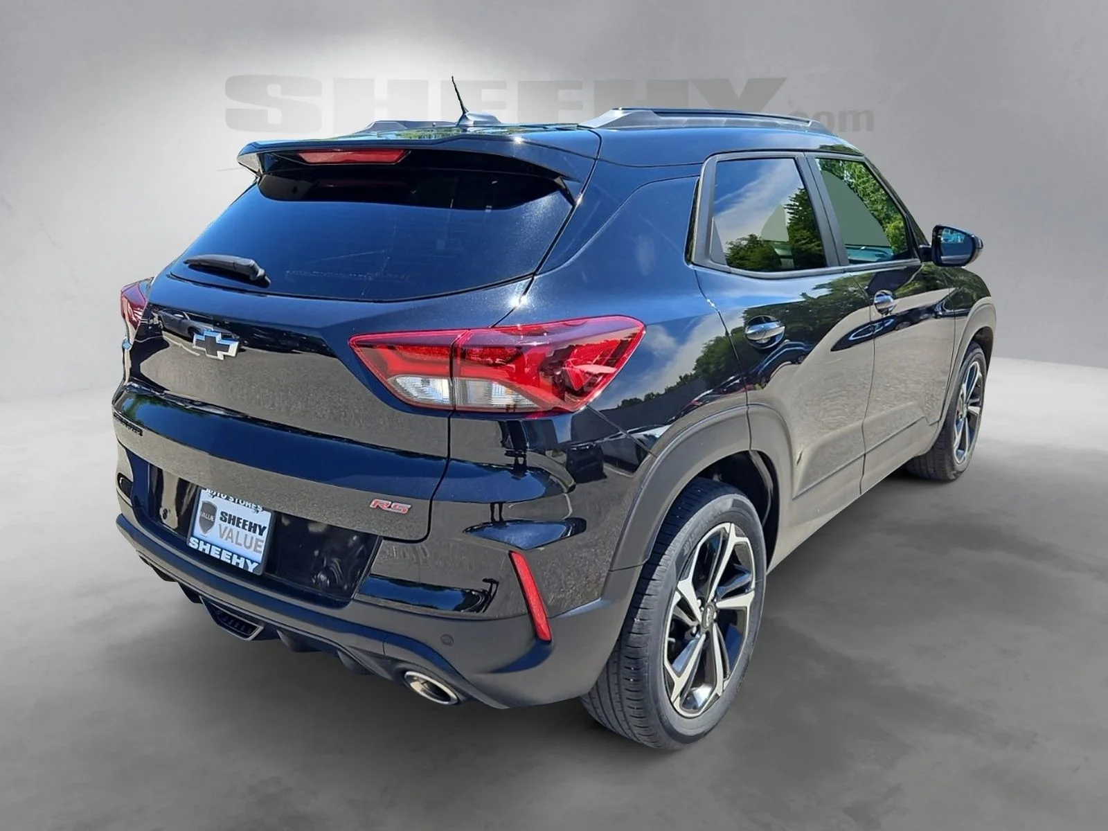 Used 2022 Black Chevrolet RS image 12