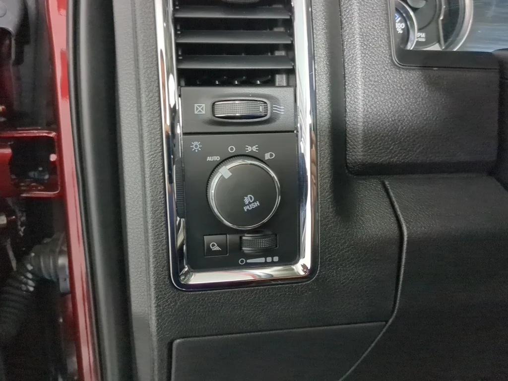 Used 2018 Red Ram Laramie image 26