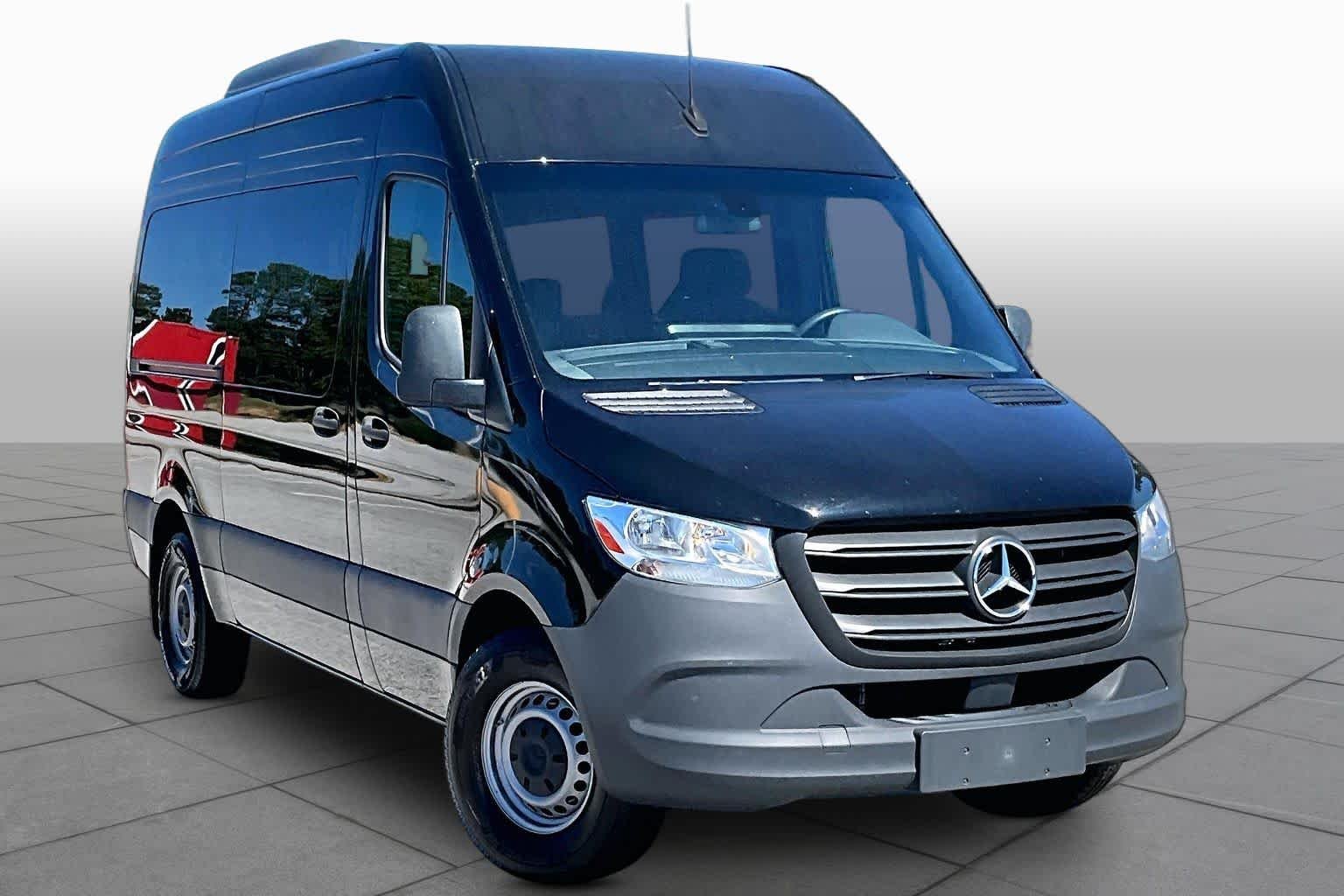 Used 2024 Jet Black Mercedes-Benz  image 3
