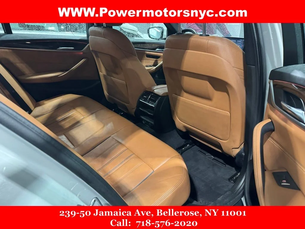 Used 2019 White BMW 540i xDrive image 32
