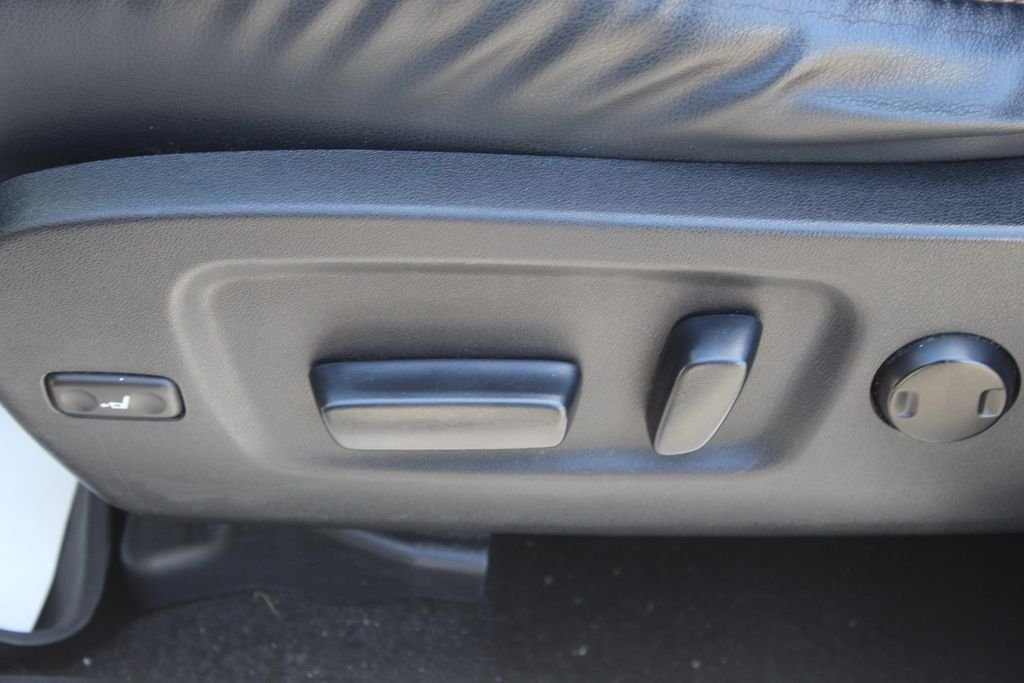 Used 2014 Gray Toyota Limited image 14