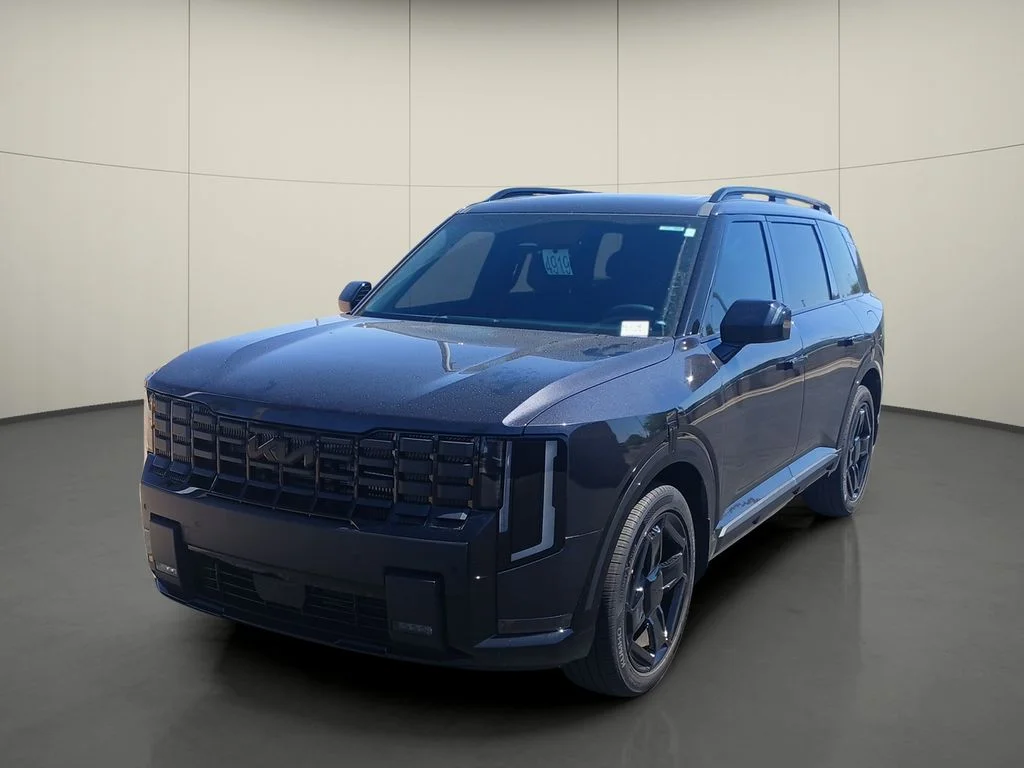 Used 2027 Gray Kia X-Line EX image 3