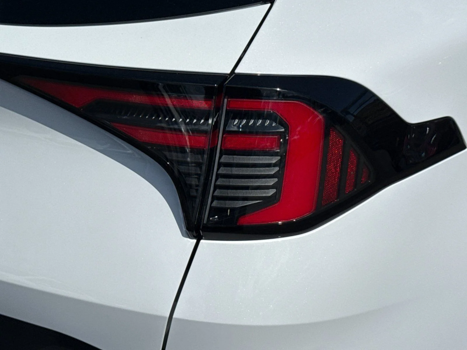 New 2026 White Kia EX image 31