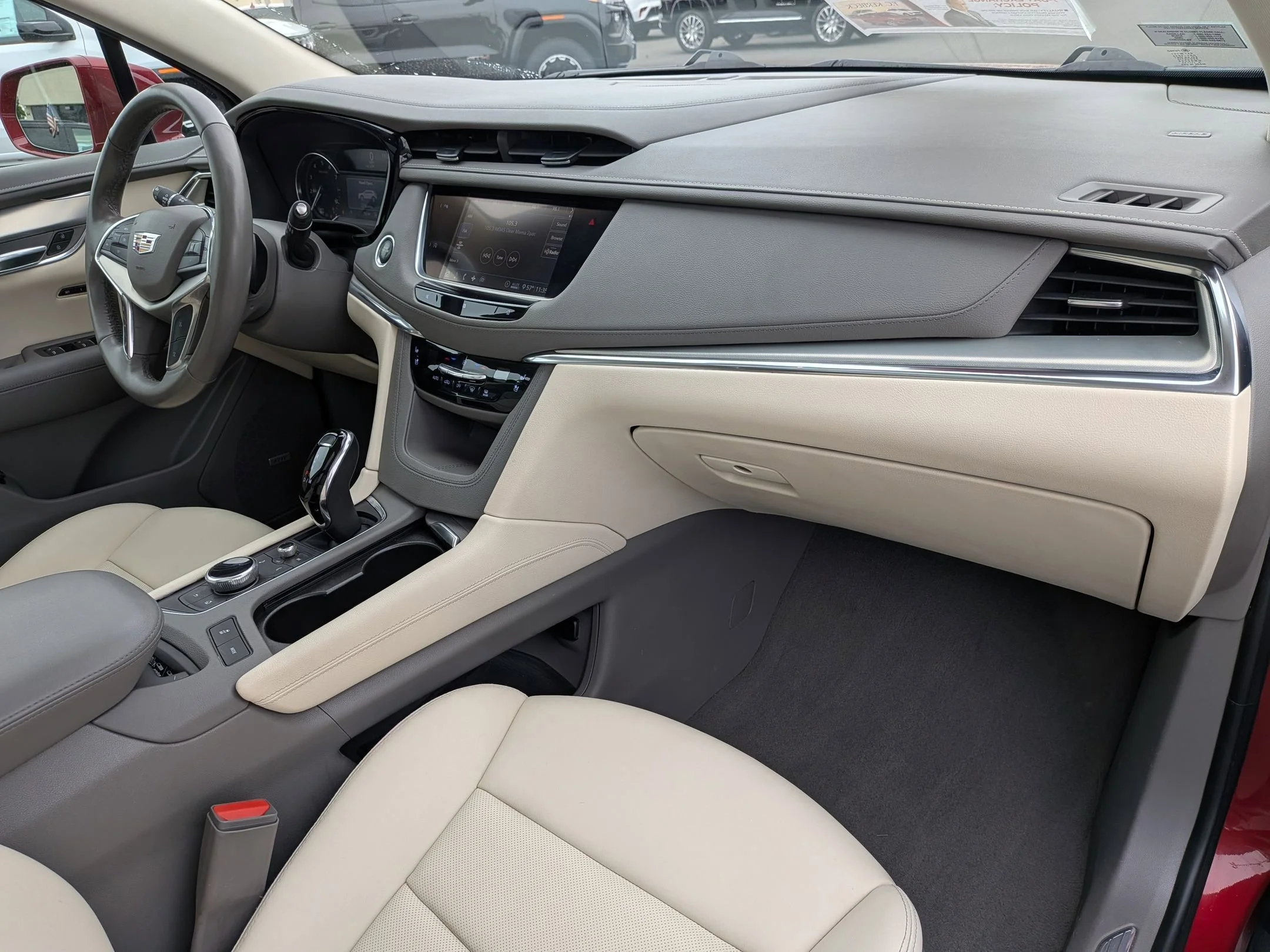 Used 2020 Red Horizon Tintcoat Cadillac Premium Luxury AWD image 29