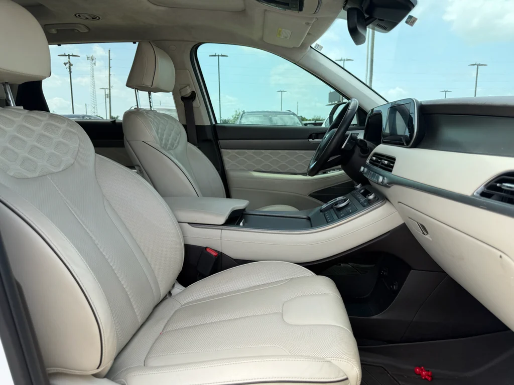 Used 2021 Hyper White Hyundai Calligraphy image 12
