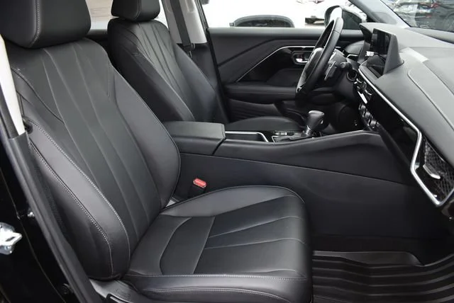 Certified Used 2025 Crystal Black Pearl Acura AWD image 35