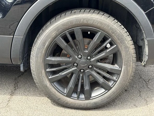 Used 2017 Black Ford Platinum image 12