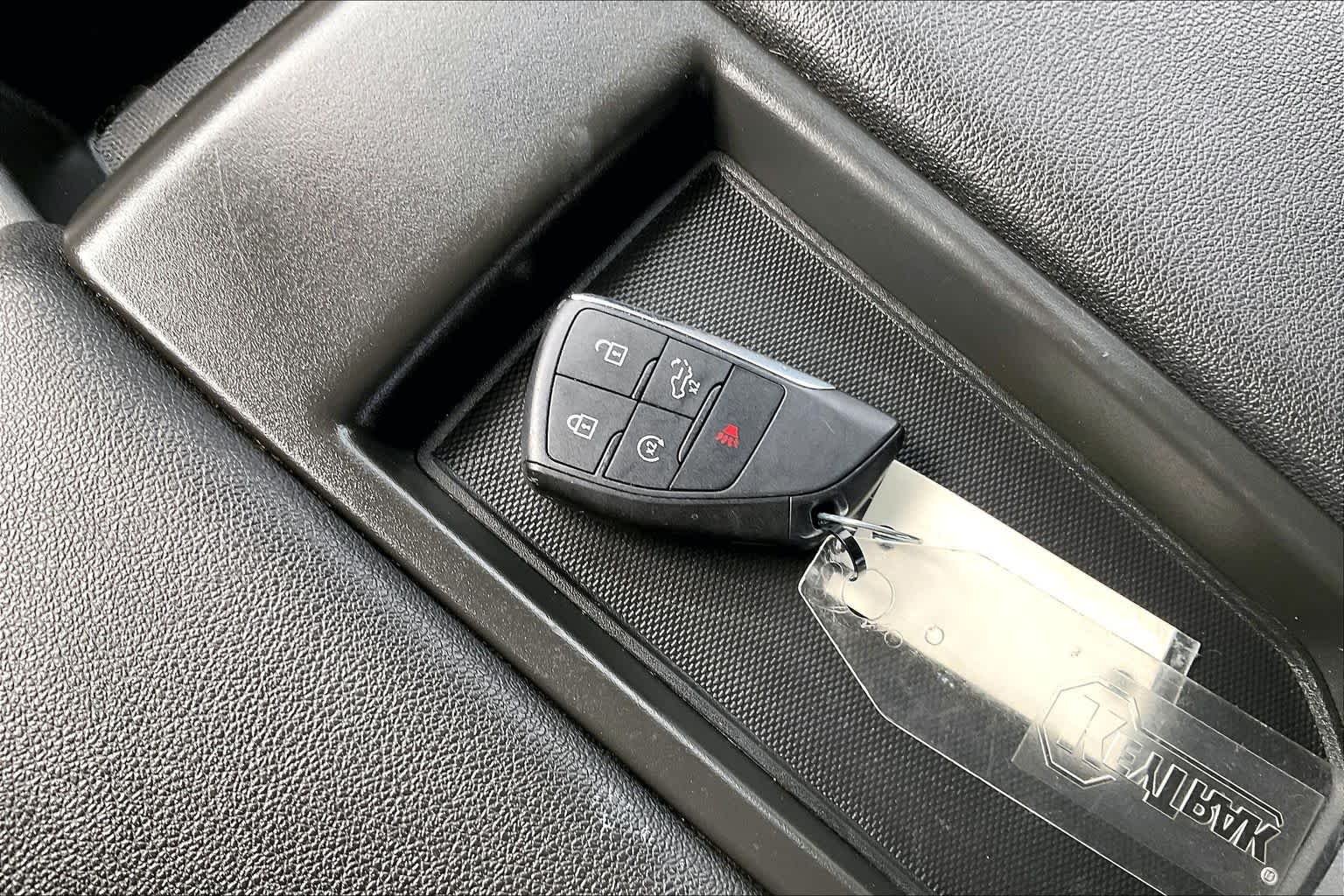 Used 2025 Titanium Rush Metallic GMC SLT image 14
