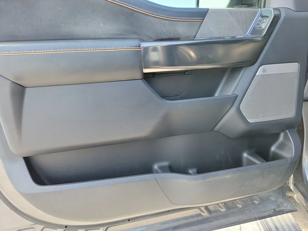 Used 2022 Carbonized Gray Metallic Ford Platinum image 12