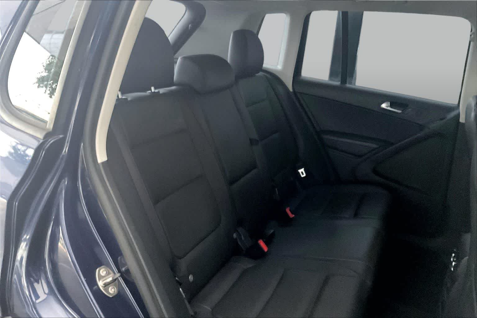 Used 2016 Night Blue Metallic Volkswagen S image 20
