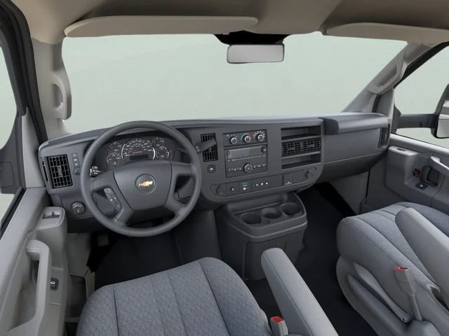 New 2025 Summit White Chevrolet 1WT image 15