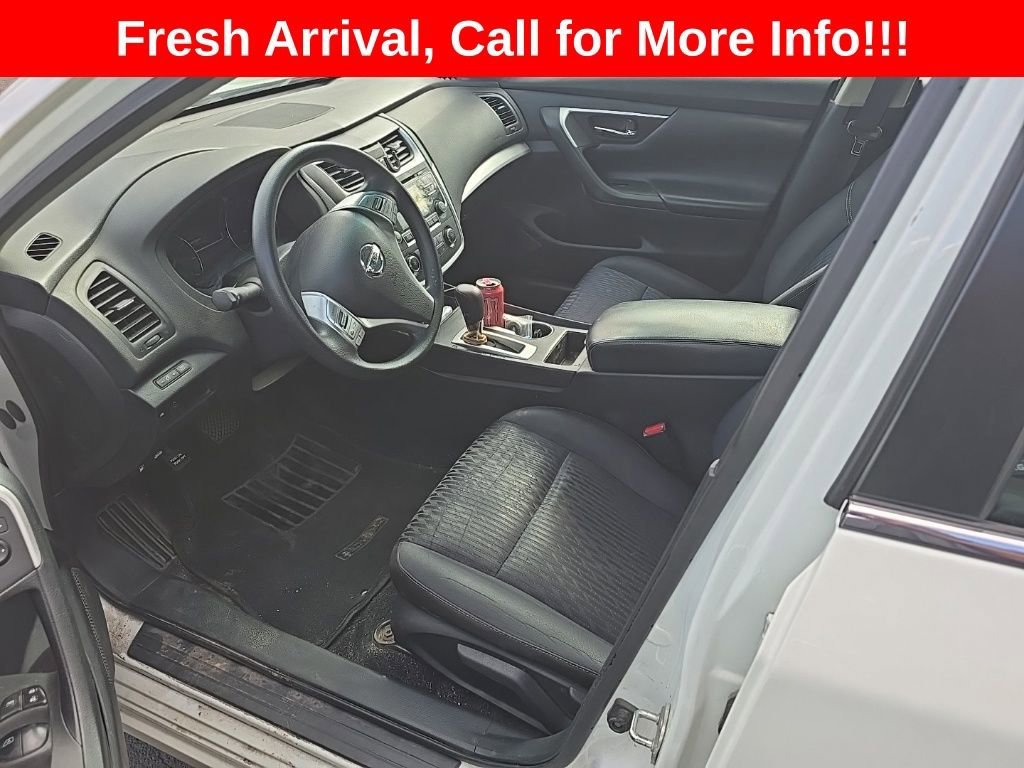 Used 2017 White Nissan 2.5 S image 7