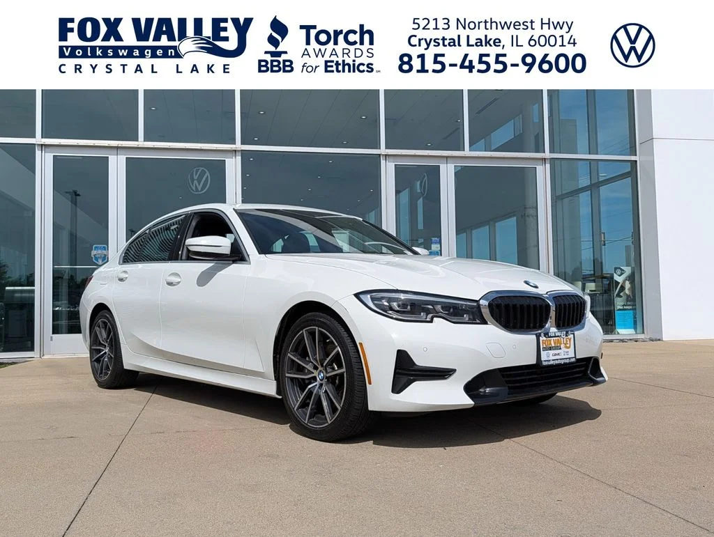 2020 BMW 3 Series 330i xDrive Sedan's photo