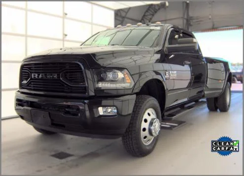Used 2018  RAM Laramie image 1