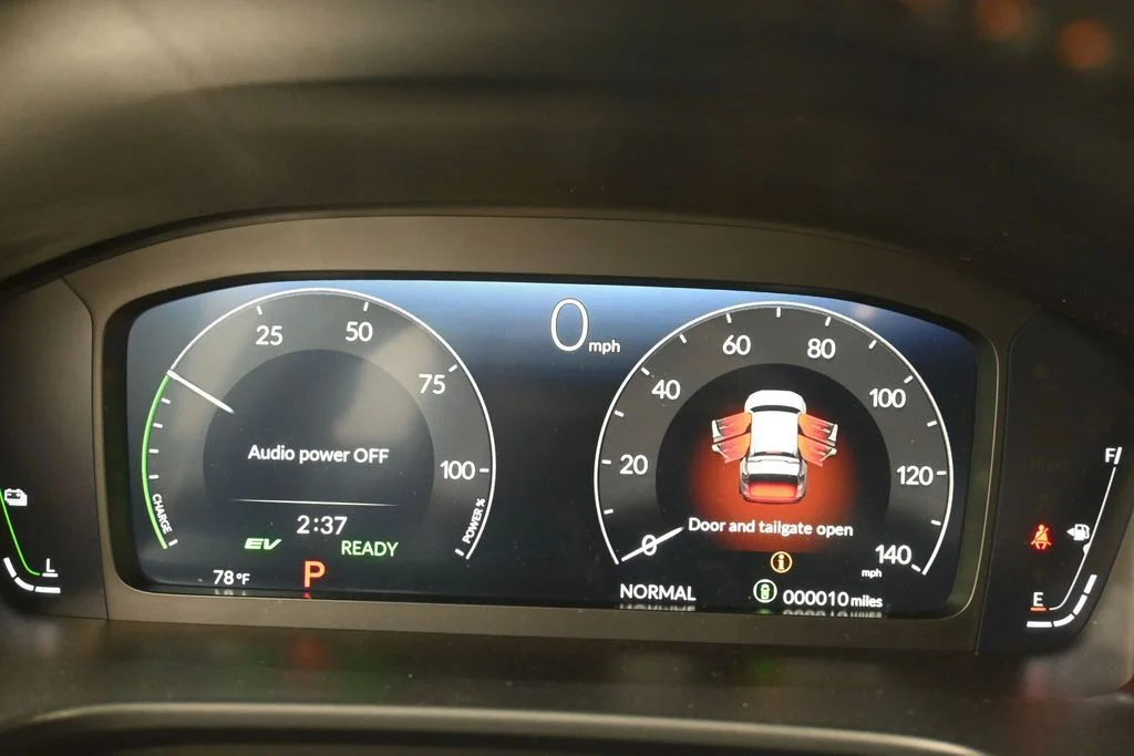New 2026 Platinum White Pearl Honda Sport Touring image 19