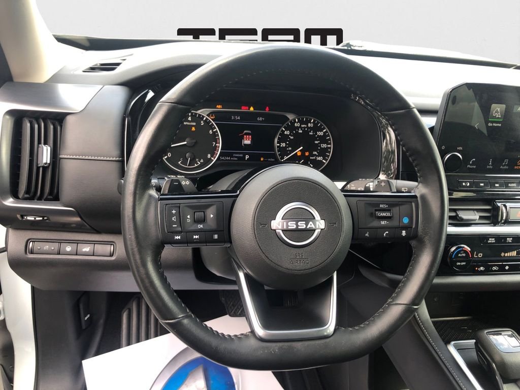 Used 2023 White Nissan SL image 17