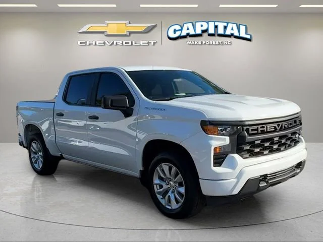 Used 2022 Summit White Chevrolet Custom image 7
