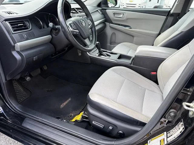 Used 2017 Black Toyota SE image 9