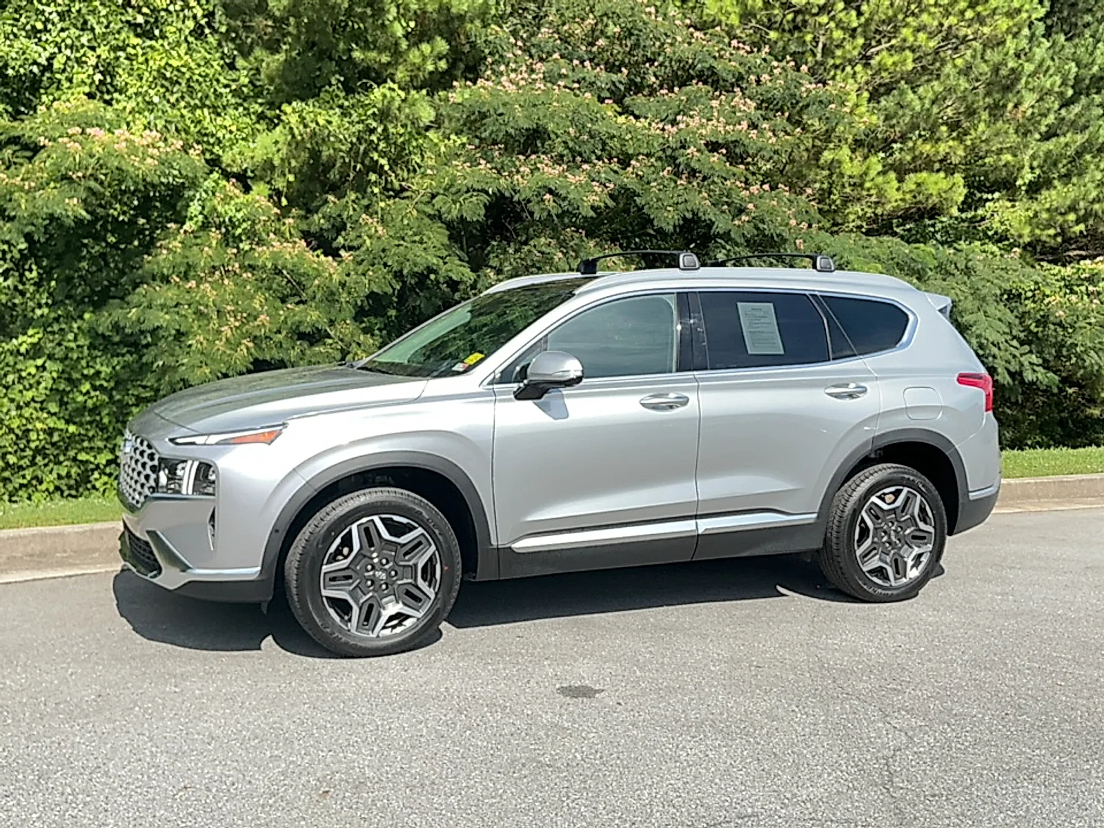Used 2023 Shimmering Silver Hyundai Limited image 4