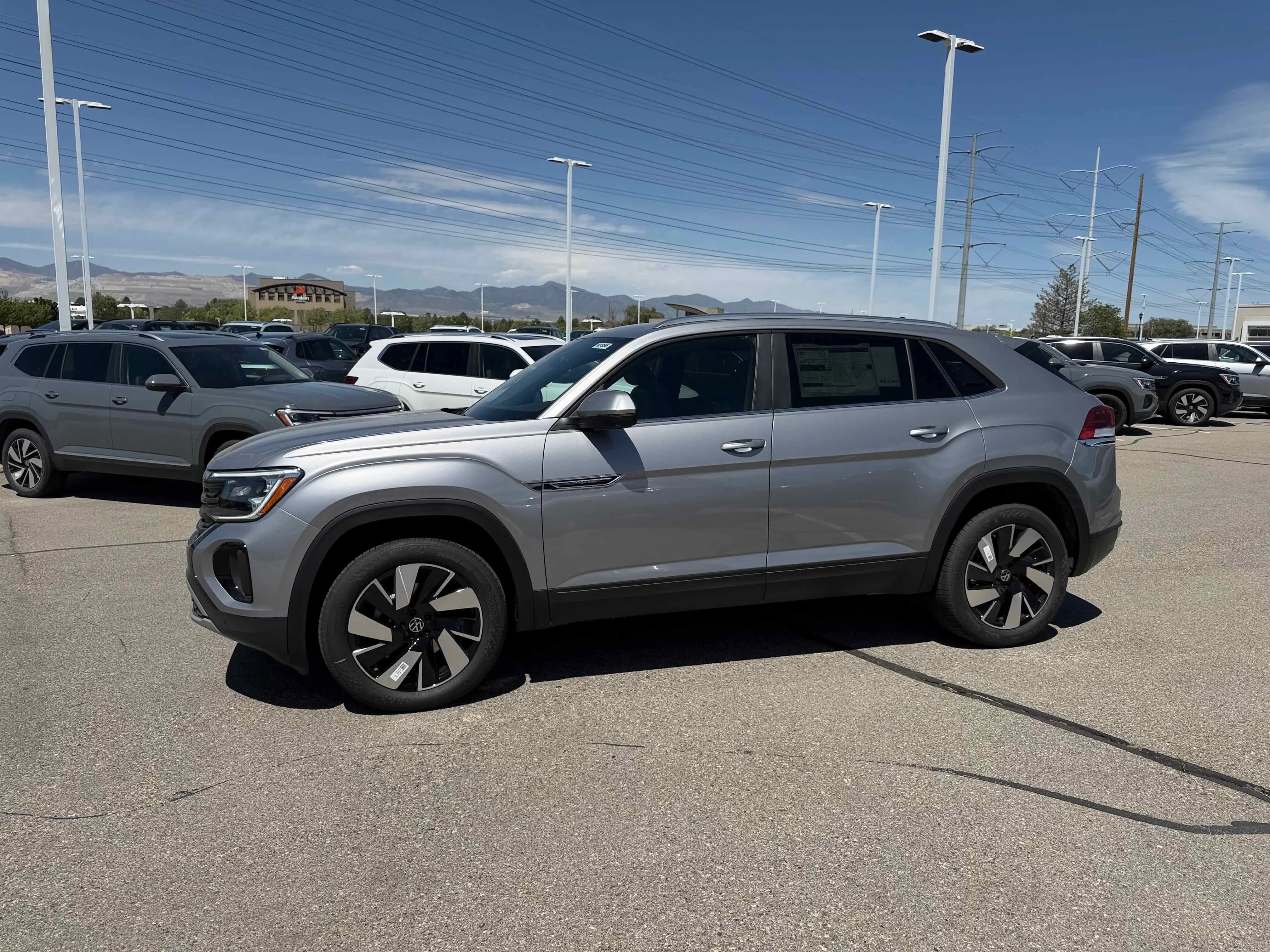 New 2026 Silver Mist Volkswagen 2.0T SE w/Technology image 2