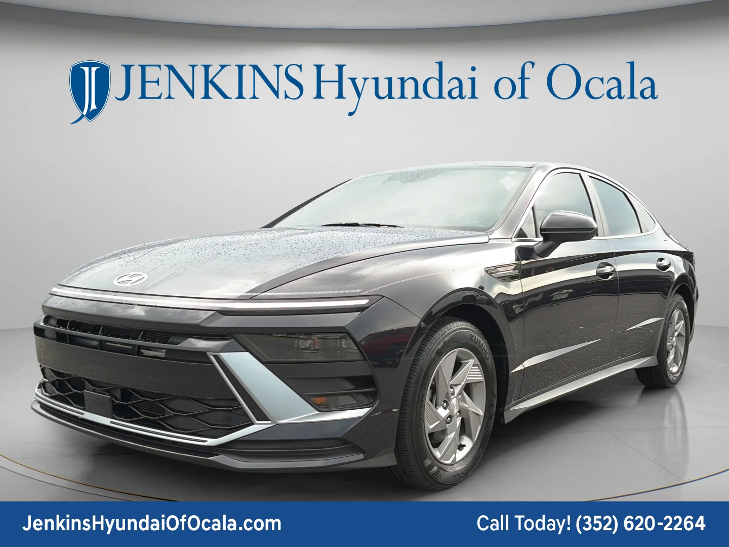 Used 2025 Carbon Blue Hyundai SE image 7