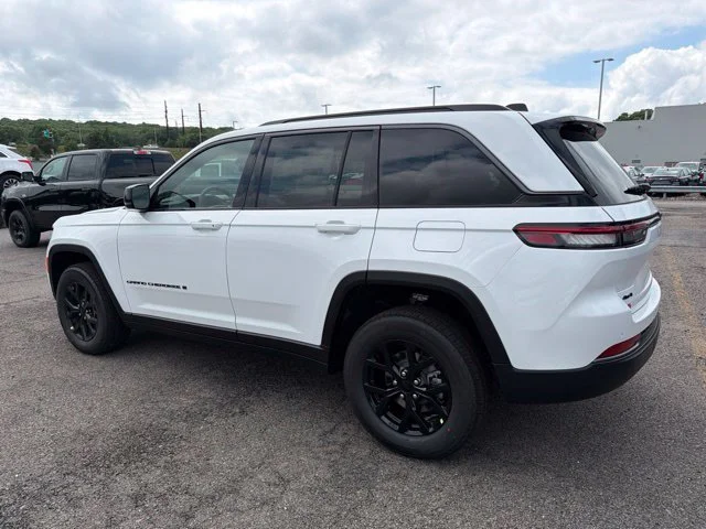 New 2026 White Jeep Altitude image 5