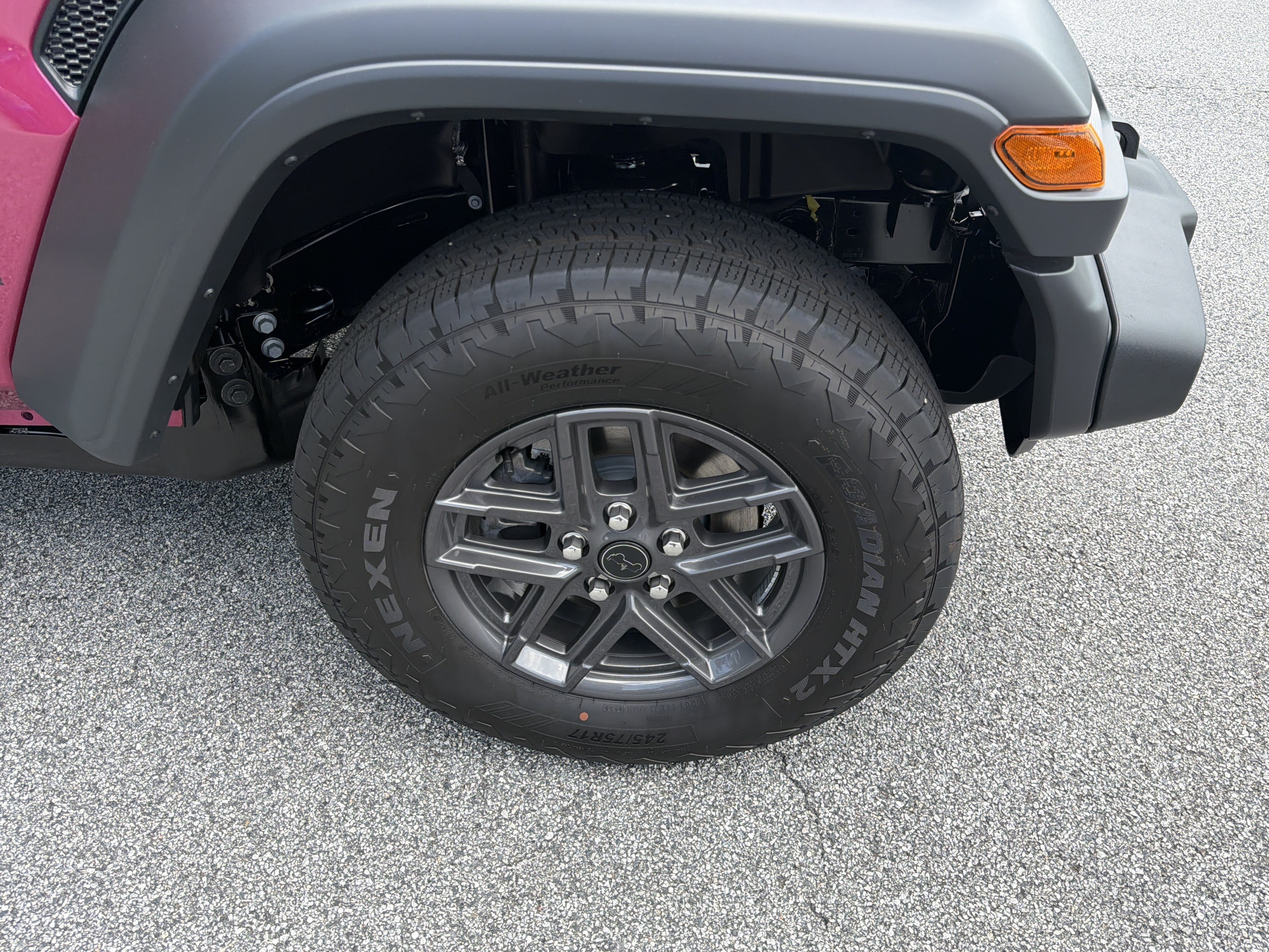 New 2026 Tuscadero Pearl-Coat Exterior Paint Jeep Sport image 14