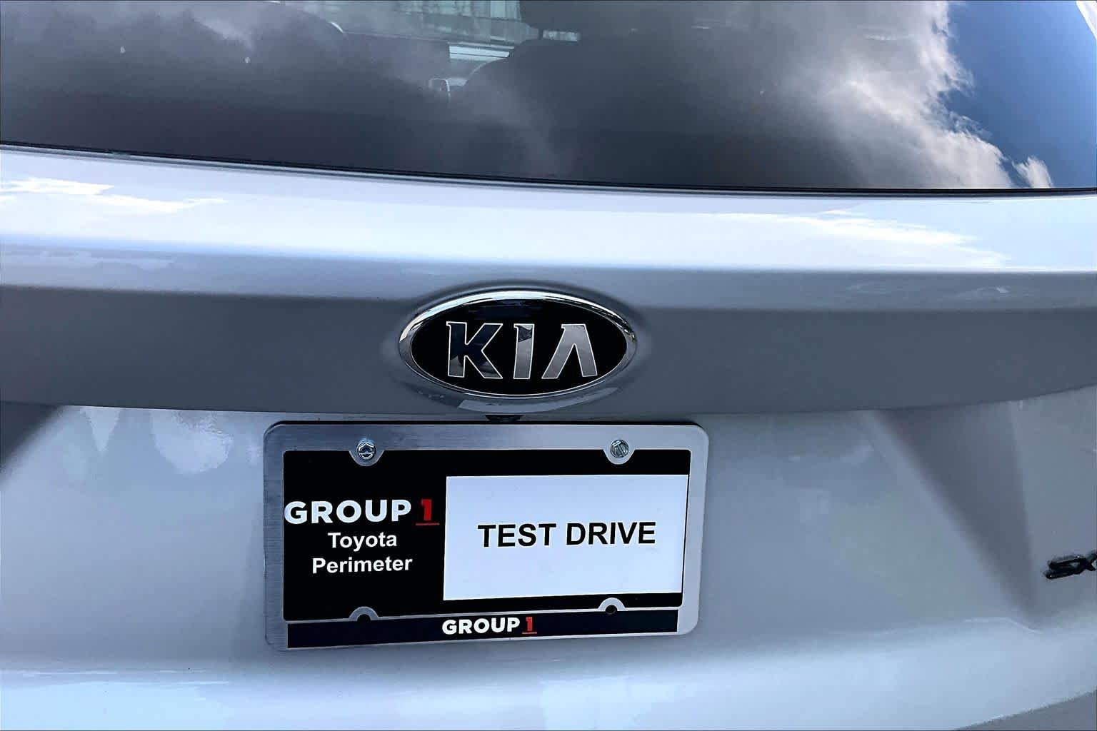 Used 2021 Sparkling Silver Kia SX image 31
