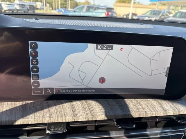 Used 2024 Silver Kia SX image 29
