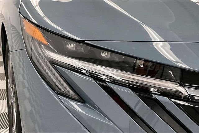 New 2026 Atlantic Gray Metallic Nissan SL image 13