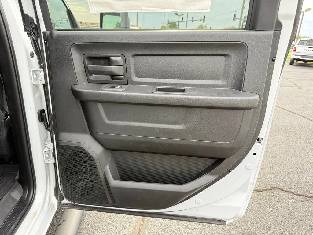 2025 RAM 2500 Tradesman - Photo 28