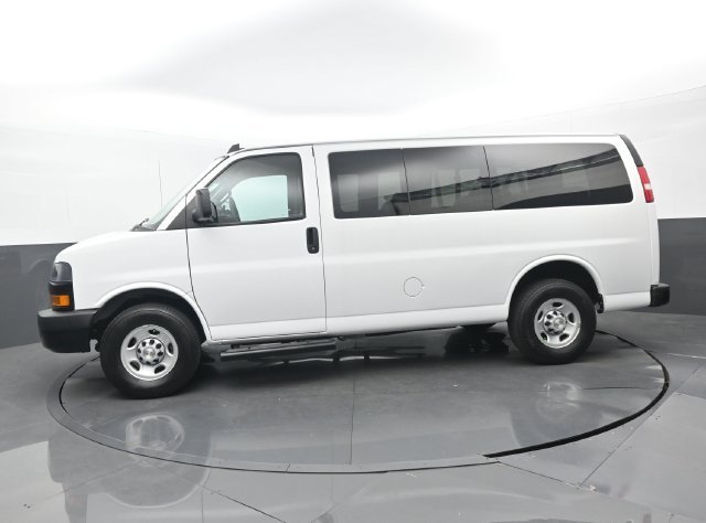 Used 2022 Summit White Chevrolet LS image 16