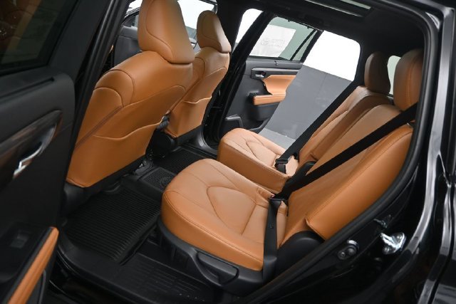New 2026 Midnight Black Metallic Toyota Platinum image 13