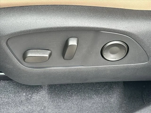 New 2026 Ebony Twilight Metallic Buick Preferred image 28