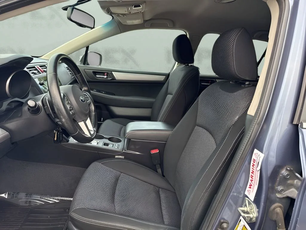 Used 2016 Blue Subaru 2.5i Premium image 9