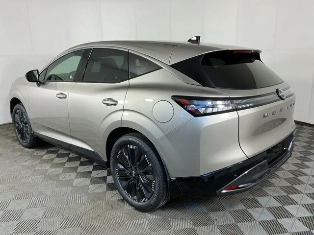 New 2027 Gray Nissan Platinum image 5