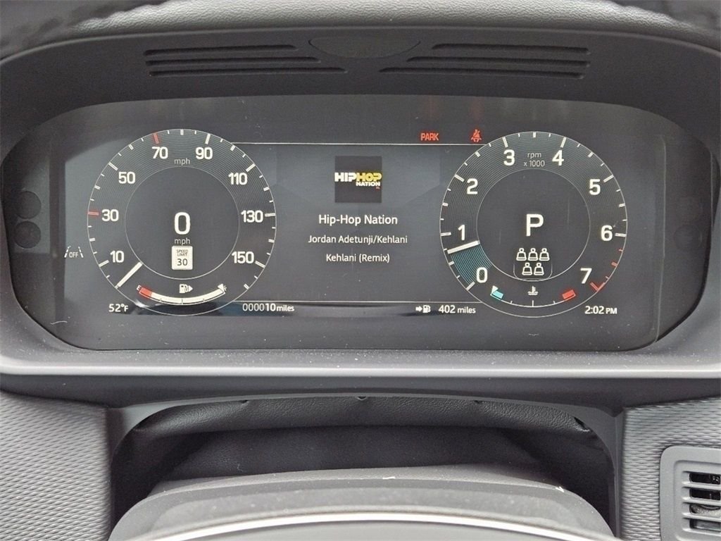 Used 2025 Santorini Black Metallic Land Rover Dynamic SE image 14